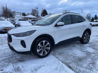 2024 Ford Escape, $25960. Photo 1
