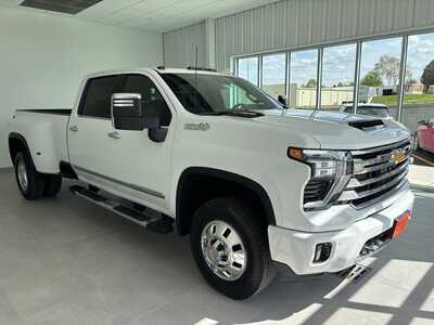 2025 Chevrolet 3500 Crew Cab, $73455. Photo 6