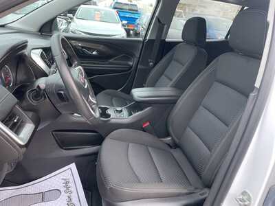 2024 GMC Terrain, $23944. Photo 3