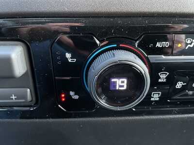 2026 Chevrolet 2500 Crew Cab, $65465. Photo 11