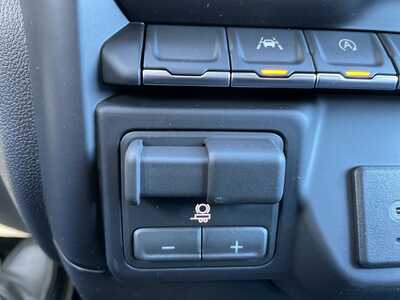 2026 Chevrolet 1500 Crew Cab, $54748. Photo 9