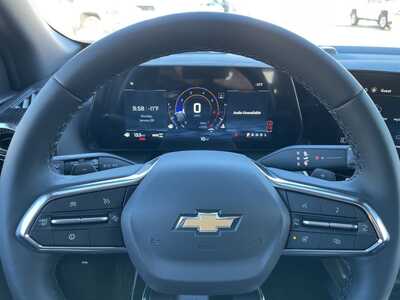 2026 Chevrolet Equinox, $34985. Photo 7