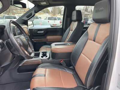 2019 Chevrolet 1500 Crew Cab, $31561. Photo 4