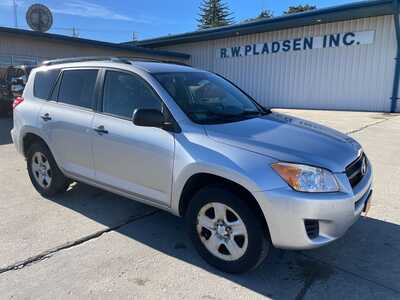 2009 Toyota RAV4, $5626. Photo 12