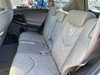 2009 Toyota RAV4, $5626. Photo 5