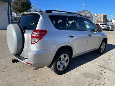 2009 Toyota RAV4, $5626. Photo 8