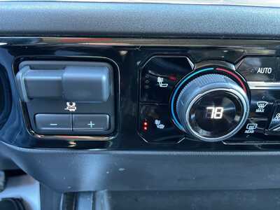 2023 Chevrolet 1500 Crew Cab, $40964. Photo 12