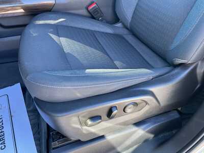 2023 Chevrolet 1500 Crew Cab, $40964. Photo 4