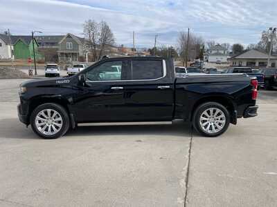 2021 Chevrolet 1500 Crew Cab, $39895. Photo 2