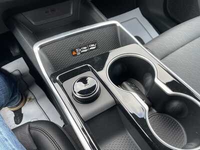 2026 Chevrolet Equinox, $35890. Photo 8