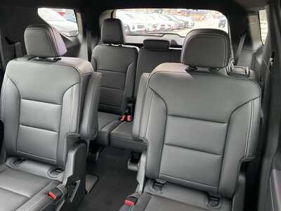 2026 Chevrolet Traverse, $49240. Photo 5