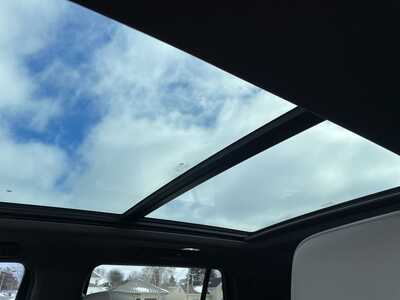 2021 Chevrolet Tahoe, $53999. Photo 4