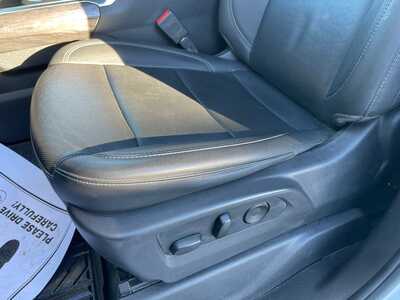 2024 Chevrolet 3500 Crew Cab, $60692. Photo 4