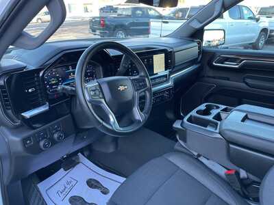 2025 Chevrolet 1500 Crew Cab, $42935. Photo 3