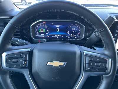 2025 Chevrolet 1500 Crew Cab, $42935. Photo 5