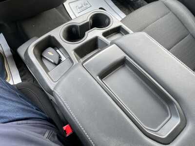 2023 Chevrolet 1500 Crew Cab, $37567. Photo 9