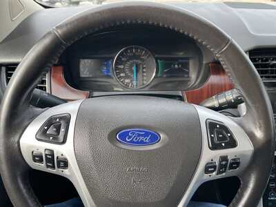 2014 Ford Edge, $9998. Photo 5