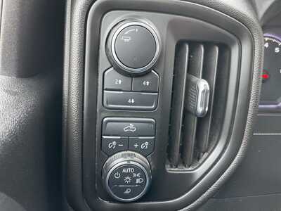 2020 Chevrolet 2500 Crew Cab, $39762. Photo 8