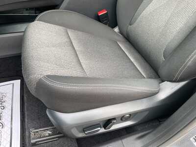 2025 Nissan Rogue, $24548. Photo 4