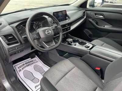 2025 Nissan Rogue, $24548. Photo 5