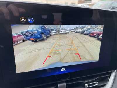 2025 Chevrolet Equinox, $24854. Photo 11