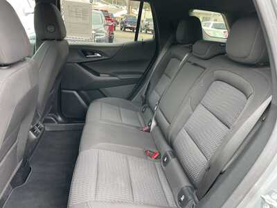 2025 Chevrolet Equinox, $24854. Photo 12