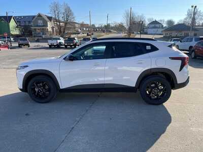 2026 Chevrolet Trax, $27180. Photo 2