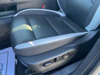 2024 Buick Envision, $28798. Photo 5