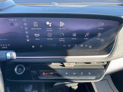 2024 Buick Envision, $28798. Photo 8