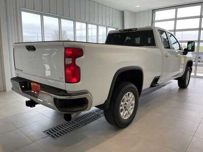2026 Chevrolet 3500 Ext Cab, $74760. Photo 6
