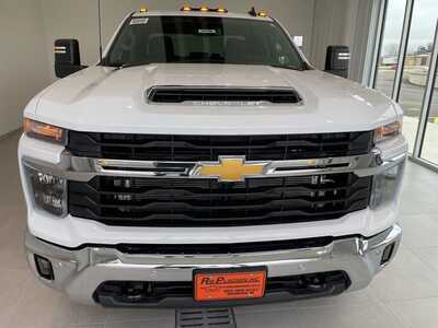 2026 Chevrolet 3500 Ext Cab, $74760. Photo 9
