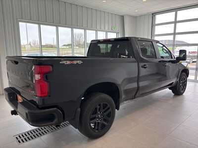 2023 Chevrolet 1500 Crew Cab, $44542. Photo 4