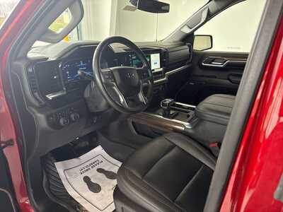 2024 Chevrolet 1500 Crew Cab, $46999. Photo 7