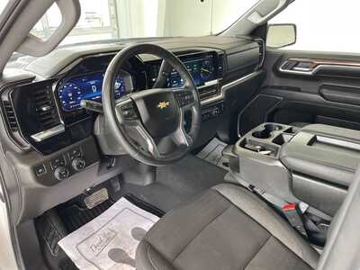 2024 Chevrolet 1500 Crew Cab, $39899. Photo 10