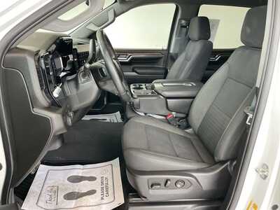 2024 Chevrolet 1500 Crew Cab, $39899. Photo 9