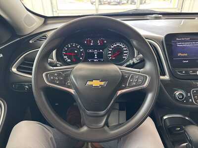 2024 Chevrolet Malibu, $19988. Photo 9