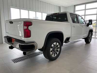 2026 Chevrolet 2500 Crew Cab, $76260. Photo 5