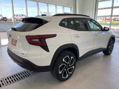 2026 Chevrolet Trax, $27990. Photo 5