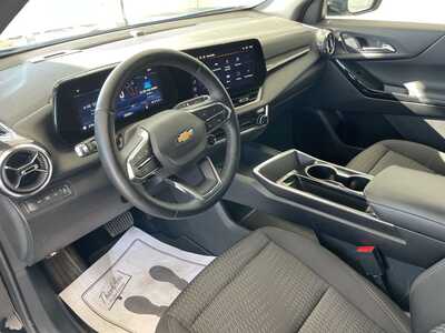 2025 Chevrolet Equinox, $29299. Photo 9