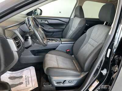 2025 Nissan Rogue, $23521. Photo 8