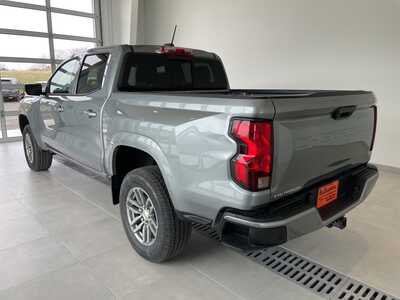 2026 Chevrolet Colorado Crew Cab, $39190. Photo 2