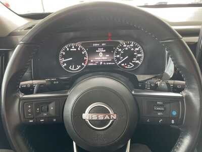 2025 Nissan Pathfinder, $31944. Photo 10