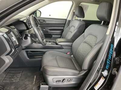 2025 Nissan Pathfinder, $31944. Photo 8