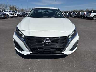 2025 Nissan Altima, $21899. Photo 2