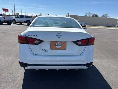 2025 Nissan Altima, $21899. Photo 5