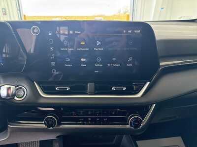 2025 Chevrolet Equinox, $26199. Photo 11