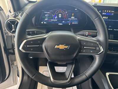 2025 Chevrolet Equinox, $26199. Photo 9