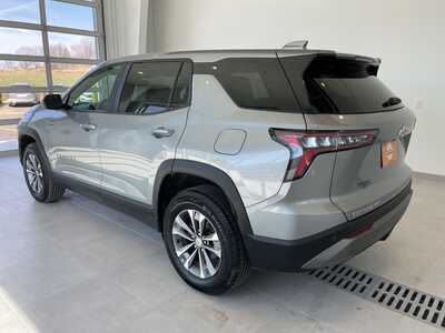 2025 Chevrolet Equinox, $29599. Photo 2