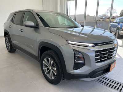 2025 Chevrolet Equinox, $29599. Photo 5