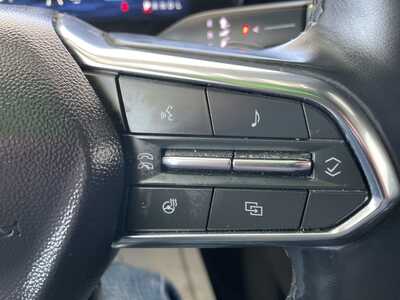 2025 Chevrolet Equinox, $28799. Photo 11